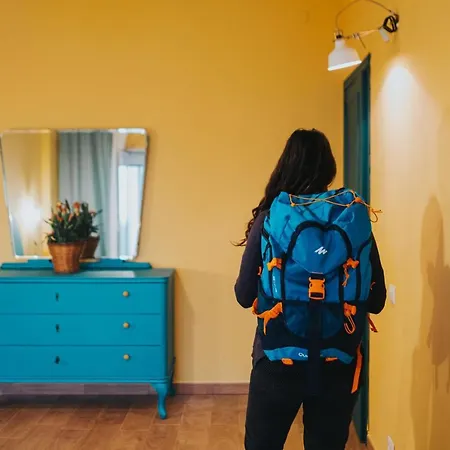 Habari We Dorm ホステル バーリ