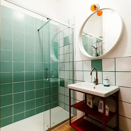 ホステル Habari We Dorm