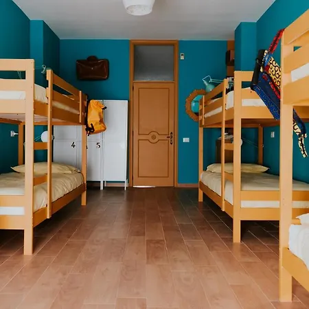 Habari We Dorm Albergue Bari