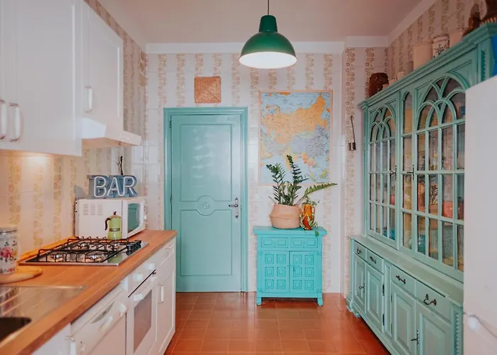 بيت شباب Habari We Dorm باري