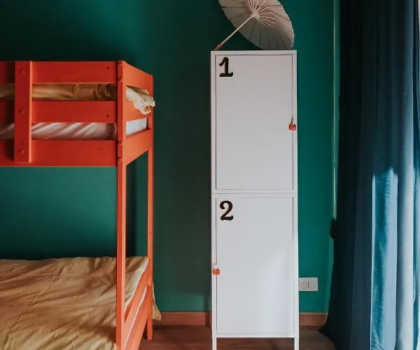 Habari We Dorm אכסניה