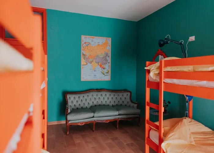 Habari We Dorm אכסניה