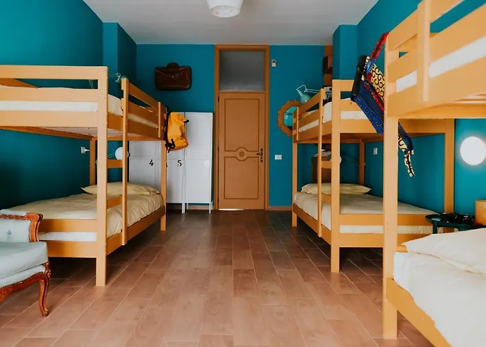 Habari We Dorm אכסניה בארי