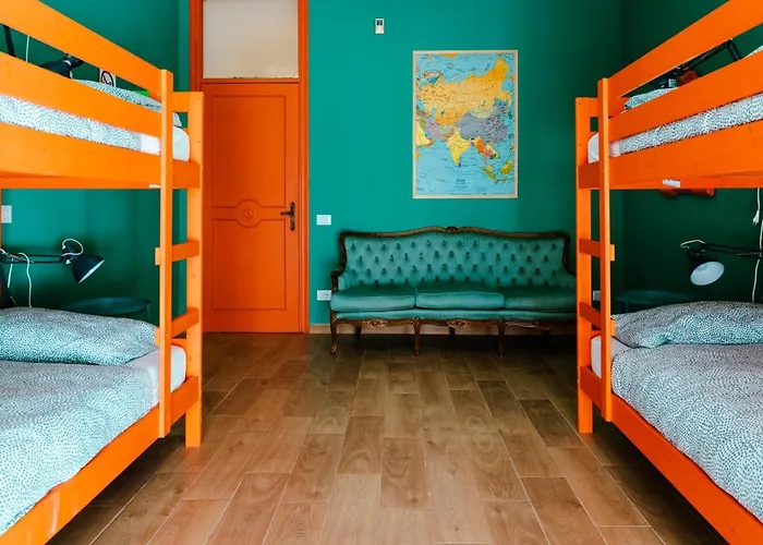 Habari We Dorm אכסניה