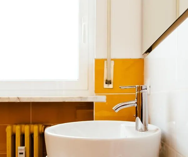 Habari We Dorm אכסניה